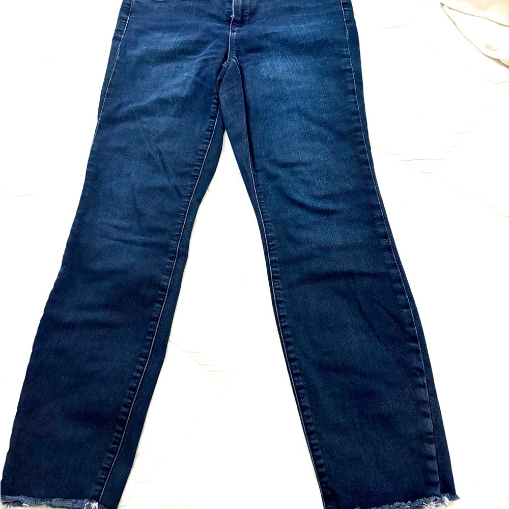 Athleta Women's Jeans size 6 cropped ankle length  EUC